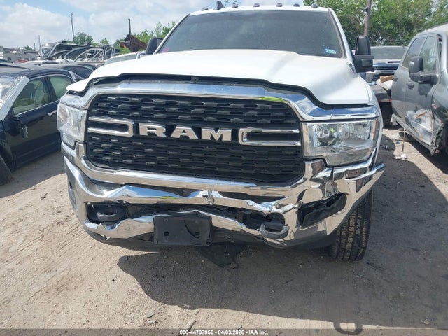 44797056 :رقم المزاد ، 3C63RRHL6PG546157 vin ، 2023 Ram 3500 Big Horn  4x4 8' Box مزاد بيع