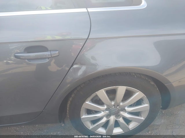 44797063 :رقم المزاد ، WAUBFAFLXDN047234 vin ، 2013 Audi A4 2.0t Premium مزاد بيع