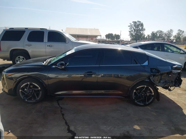2025 Kia K4 Gt-line მანქანა იყიდება აუქციონზე, vin: 3KPFW4DE8SE052492, აუქციონის ნომერი: 44797068