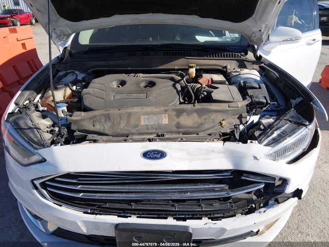 3FA6P0T90HR228954 Ford FUSION SE
