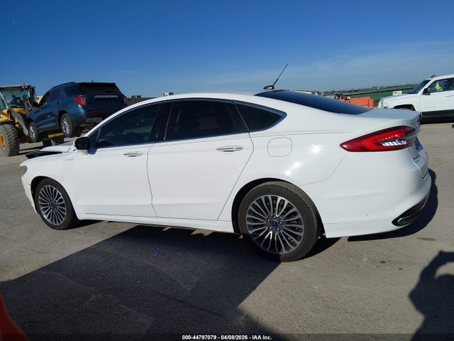 3FA6P0T90HR228954 Ford FUSION SE