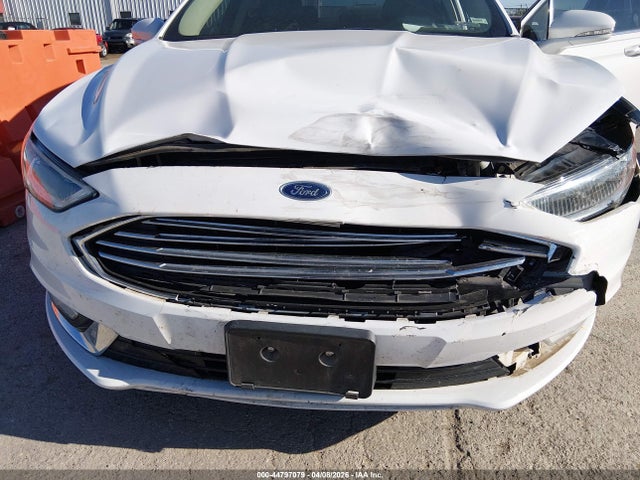 3FA6P0T90HR228954 Ford FUSION SE