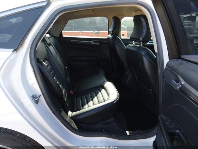 3FA6P0T90HR228954 Ford FUSION SE