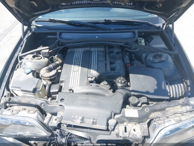 2004 Bmw 325i მანქანა იყიდება აუქციონზე, vin: WBAAZ33474KP83271, აუქციონის ნომერი: 44797085