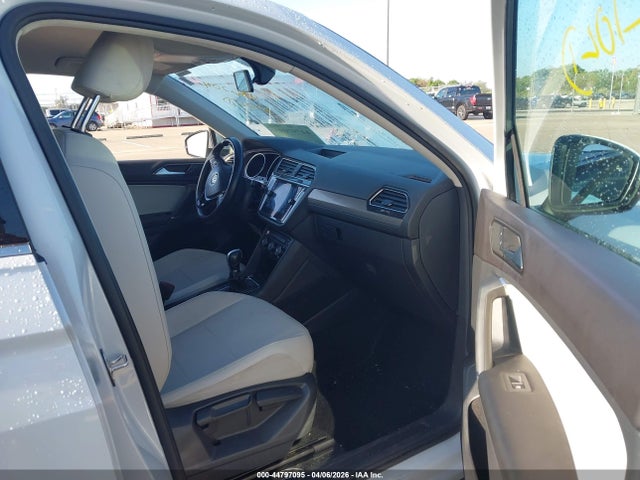 44797095 :رقم المزاد ، 3VV3B7AXXJM040145 vin ، 2018 Volkswagen Tiguan 2.0t Se/2.0t Sel مزاد بيع