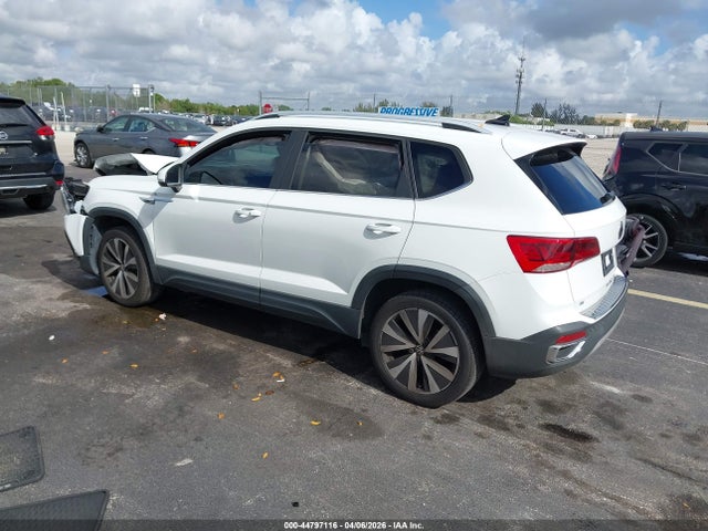 Продаж на аукціоні авто 2022 Volkswagen Taos 1.5t Se, vin: 3VVSX7B27NM017346, номер лоту: 44797116