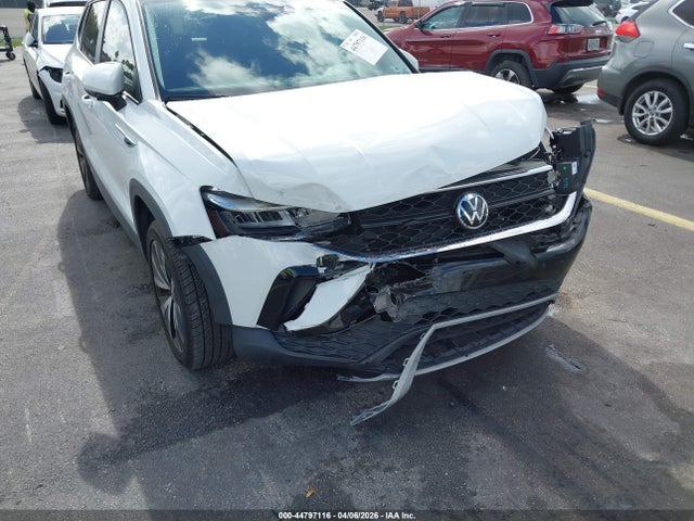 Продаж на аукціоні авто 2022 Volkswagen Taos 1.5t Se, vin: 3VVSX7B27NM017346, номер лоту: 44797116