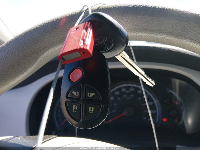 2011 TOYOTA SIENNA 5TDKK3DCXBS083235 Photo 10