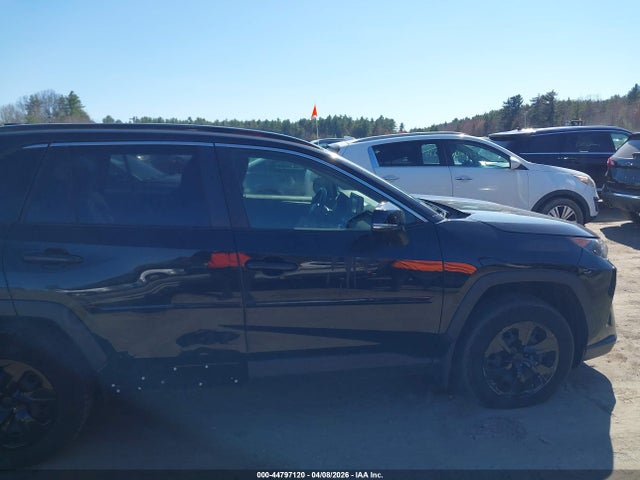 Toyota RAV4 LE 2020 JTMG1RFV2LD062872 Image 13