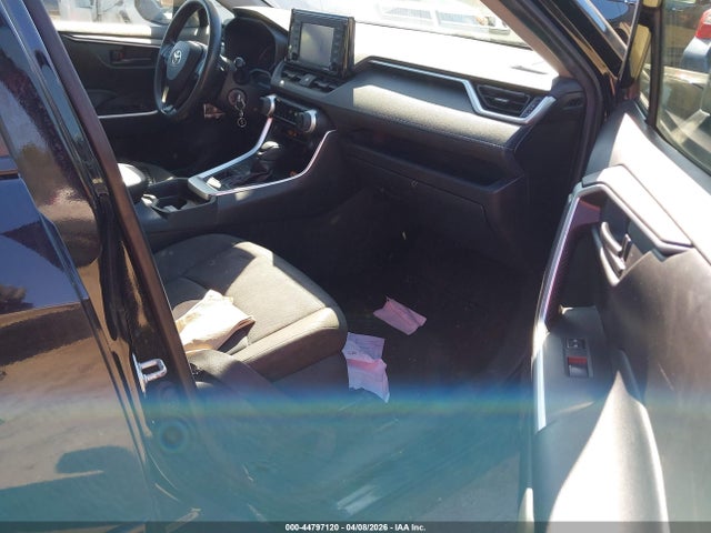 Toyota RAV4 LE 2020 JTMG1RFV2LD062872 Image 5