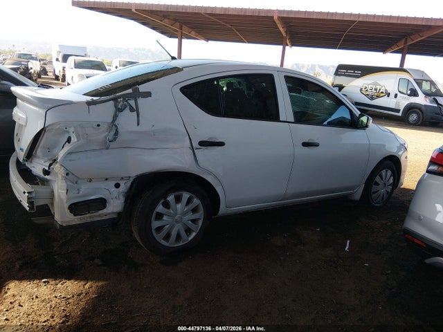 Продажа на аукционе авто 2016 Nissan Versa 1.6 S+, vin: 3N1CN7AP9GL852799, номер лота: 44797136