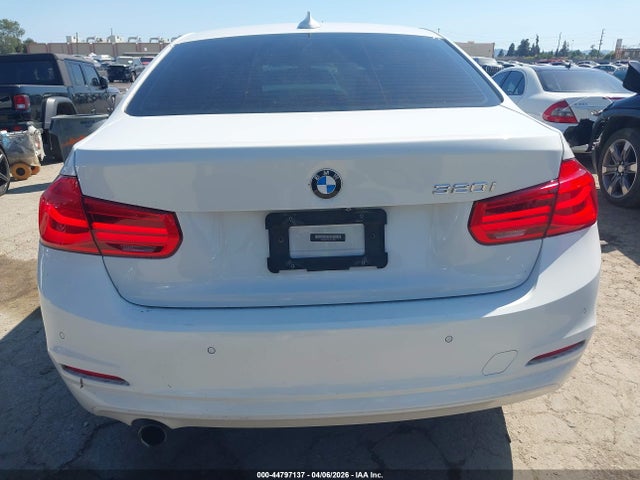 Продажа на аукционе авто 2018 Bmw 320i, vin: WBA8A9C50JAH13830, номер лота: 44797137
