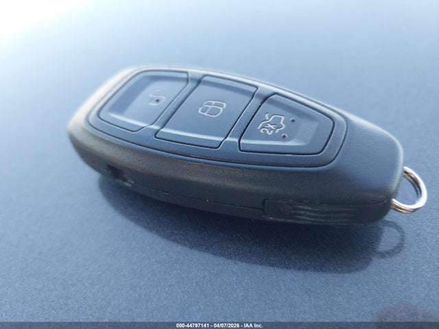 44797141 :رقم المزاد ، 1FADP5BU9FL124873 vin ، 2015 Ford C-max Hybrid Sel مزاد بيع