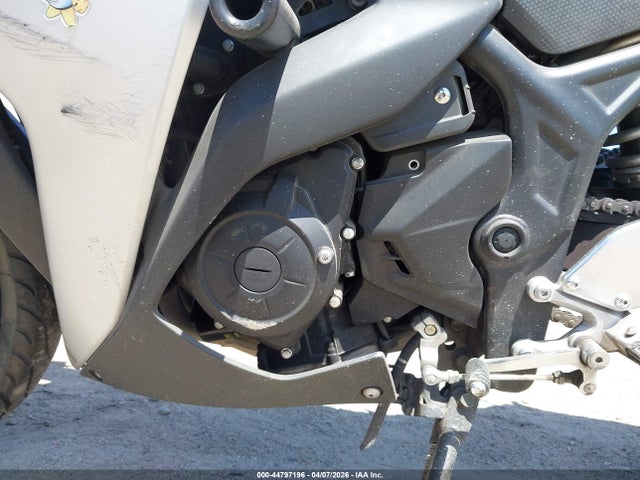 MH3RH06Y4FK001261 Yamaha YZFR3