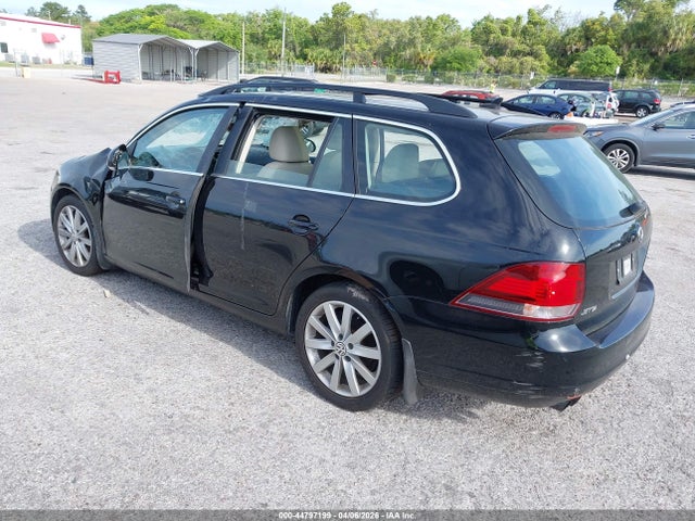 2013 Volkswagen Jetta Sportwagen 2.0l Tdi მანქანა იყიდება აუქციონზე, vin: 3VWPL7AJ7DM652748, აუქციონის ნომერი: 44797199