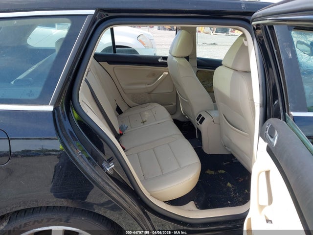 2013 Volkswagen Jetta Sportwagen 2.0l Tdi მანქანა იყიდება აუქციონზე, vin: 3VWPL7AJ7DM652748, აუქციონის ნომერი: 44797199