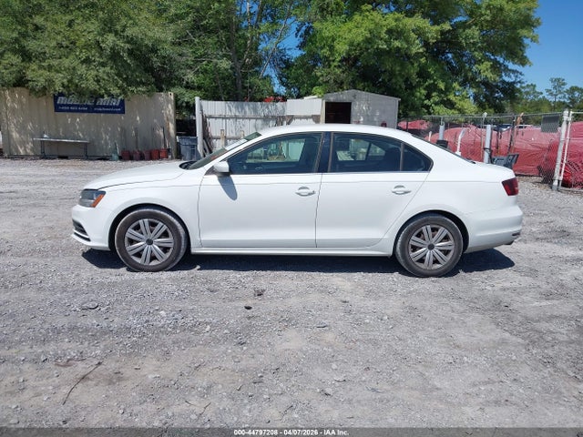 44797208 :رقم المزاد ، 3VW2B7AJ1HM353260 vin ، 2017 Volkswagen Jetta 1.4t S مزاد بيع