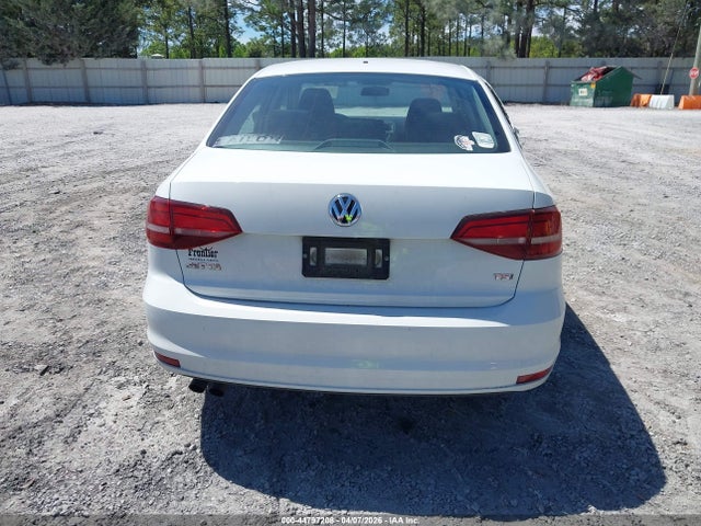 44797208 :رقم المزاد ، 3VW2B7AJ1HM353260 vin ، 2017 Volkswagen Jetta 1.4t S مزاد بيع