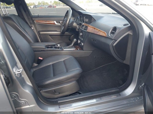 Продаж на аукціоні авто 2013 Mercedes-benz C 250 Sport, vin: WDDGF4HB5DR256670, номер лоту: 44797222
