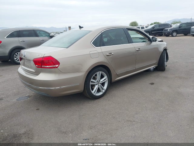44797224 :رقم المزاد ، 1VWBT7A35FC020914 vin ، 2015 Volkswagen Passat 1.8t Se مزاد بيع
