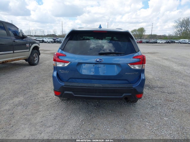 44797244 :رقم المزاد ، JF2SKAJC5MH576936 vin ، 2021 Subaru Forester Premium مزاد بيع
