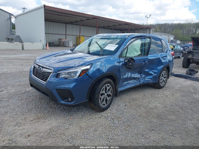 44797244 :رقم المزاد ، JF2SKAJC5MH576936 vin ، 2021 Subaru Forester Premium مزاد بيع