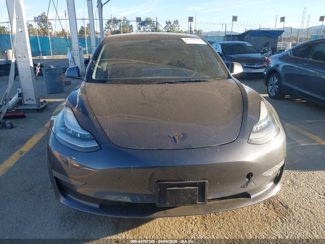 5YJ3E1EA8NF295458 Tesla Model 3 Rear-wheel Drive