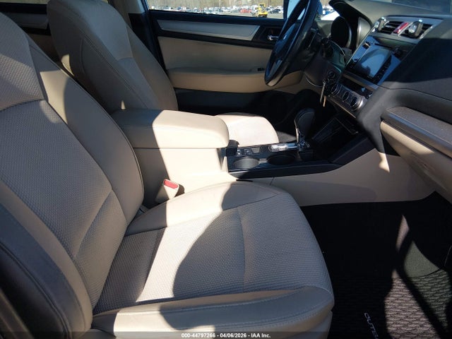 44797266 :رقم المزاد ، 4S4BSAFC3F3321902 vin ، 2015 Subaru Outback 2.5i Premium مزاد بيع
