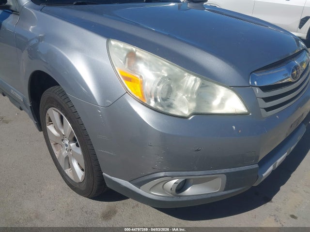 44797289 :رقم المزاد ، 4S4BRDKC6B2427747 vin ، 2011 Subaru Outback 3.6r Limited مزاد بيع
