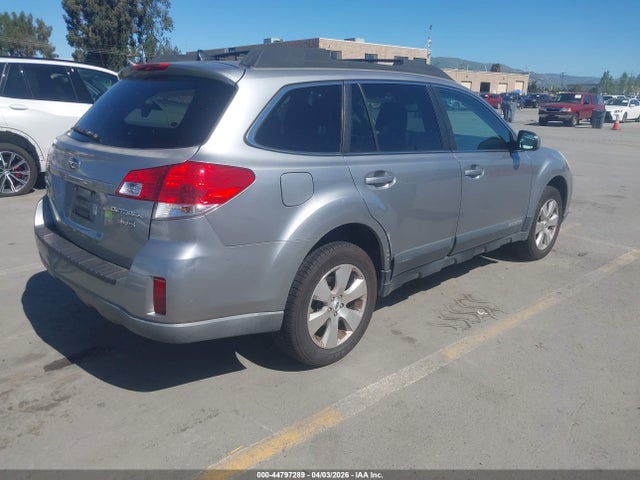 44797289 :رقم المزاد ، 4S4BRDKC6B2427747 vin ، 2011 Subaru Outback 3.6r Limited مزاد بيع