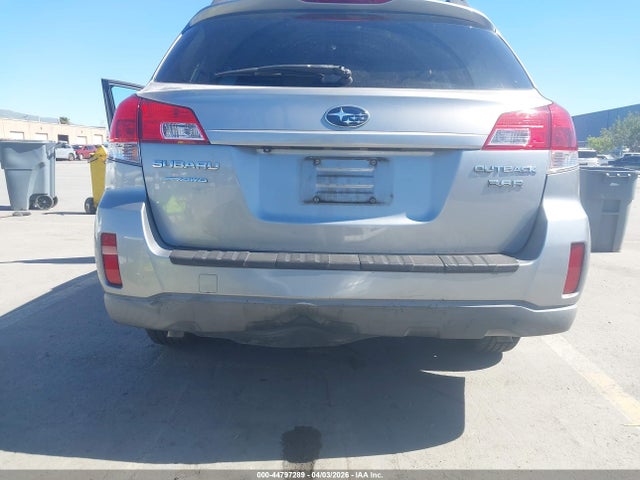 44797289 :رقم المزاد ، 4S4BRDKC6B2427747 vin ، 2011 Subaru Outback 3.6r Limited مزاد بيع