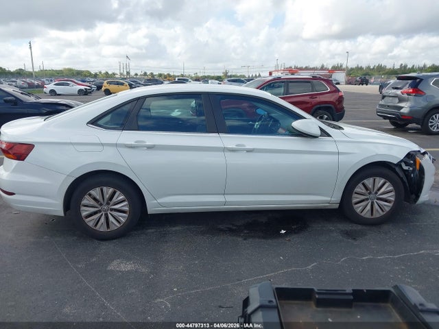 Продаж на аукціоні авто 2019 Volkswagen Jetta 1.4t R-line/1.4t S/1.4t Se, vin: 3VWCB7BU8KM156364, номер лоту: 44797313
