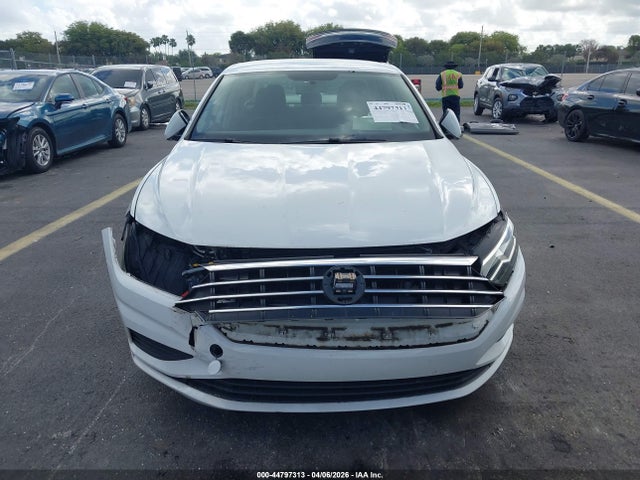 Продаж на аукціоні авто 2019 Volkswagen Jetta 1.4t R-line/1.4t S/1.4t Se, vin: 3VWCB7BU8KM156364, номер лоту: 44797313