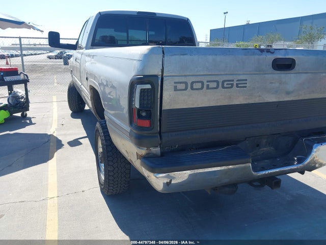 1997 Dodge Ram 2500 St მანქანა იყიდება აუქციონზე, vin: 3B7KF23D4VG806038, აუქციონის ნომერი: 44797348