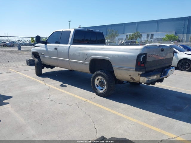 1997 Dodge Ram 2500 St მანქანა იყიდება აუქციონზე, vin: 3B7KF23D4VG806038, აუქციონის ნომერი: 44797348