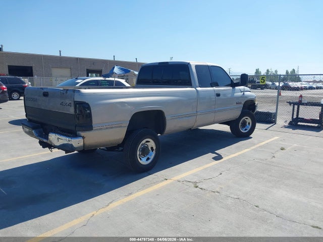 1997 Dodge Ram 2500 St მანქანა იყიდება აუქციონზე, vin: 3B7KF23D4VG806038, აუქციონის ნომერი: 44797348
