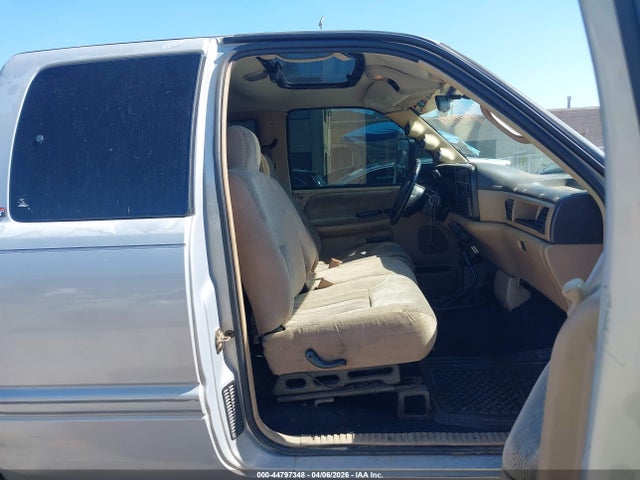 1997 Dodge Ram 2500 St მანქანა იყიდება აუქციონზე, vin: 3B7KF23D4VG806038, აუქციონის ნომერი: 44797348