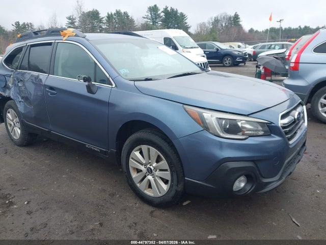 44797352 :رقم المزاد ، 4S4BSAFC6J3315021 vin ، 2018 Subaru Outback 2.5i Premium مزاد بيع