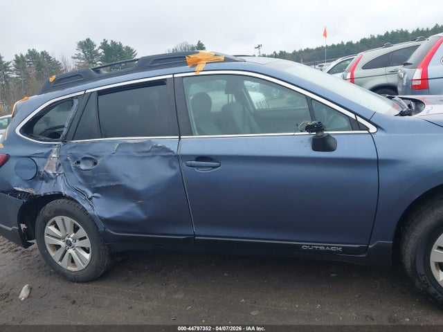 44797352 :رقم المزاد ، 4S4BSAFC6J3315021 vin ، 2018 Subaru Outback 2.5i Premium مزاد بيع
