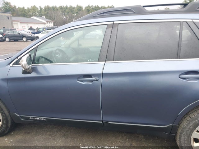 44797352 :رقم المزاد ، 4S4BSAFC6J3315021 vin ، 2018 Subaru Outback 2.5i Premium مزاد بيع