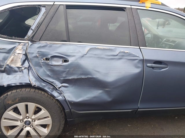 44797352 :رقم المزاد ، 4S4BSAFC6J3315021 vin ، 2018 Subaru Outback 2.5i Premium مزاد بيع