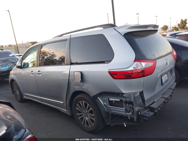 Toyota SIENNA XLE 2020 5TDYZ3DC5LS077995 Image 15