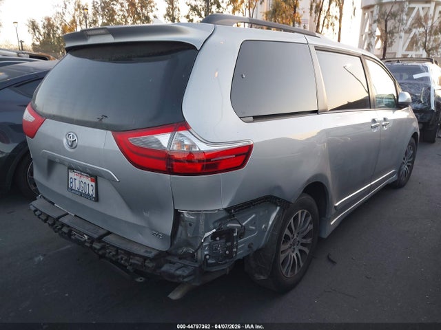 Toyota SIENNA XLE 2020 5TDYZ3DC5LS077995 Image 4