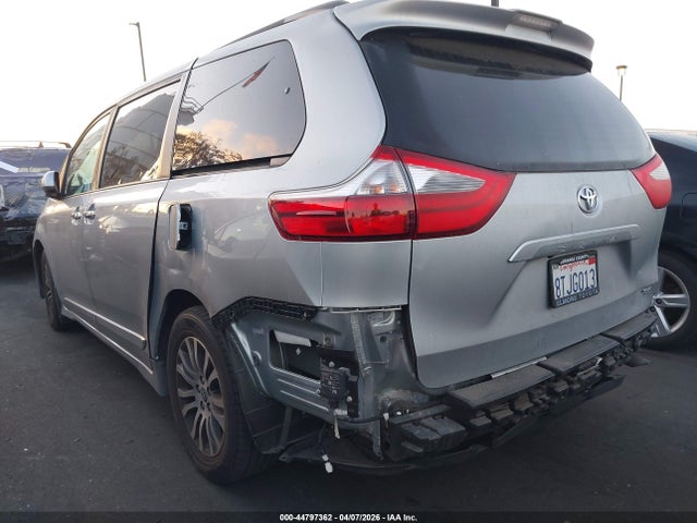 Toyota SIENNA XLE 2020 5TDYZ3DC5LS077995 Image 6