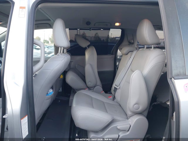 Toyota SIENNA XLE 2020 5TDYZ3DC5LS077995 Image 8