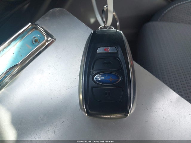 4S4BTAFC9P3217462 Subaru Outback Premium