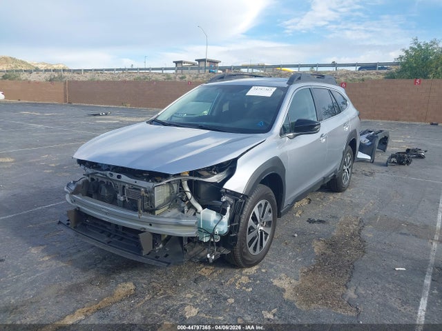 Subaru Outback Premium 2023 4S4BTAFC9P3217462 Image 2