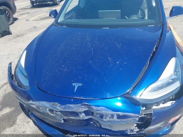 2018 TESLA MODEL 3 5YJ3E1EAXJF059954 Photo 9