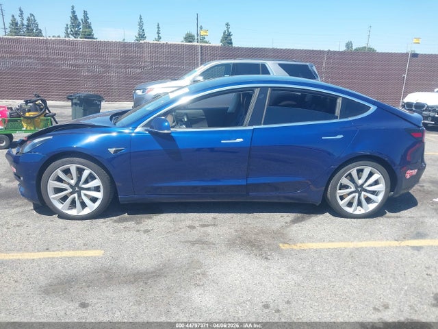 Aukcja sprzedaży 2018 Tesla Model 3, vin: 5YJ3E1EAXJF059954, numer aukcji: 44797371