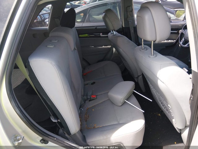 44797379 :رقم المزاد ، 5XYKT3A65EG530678 vin ، 2014 Kia Sorento Lx مزاد بيع